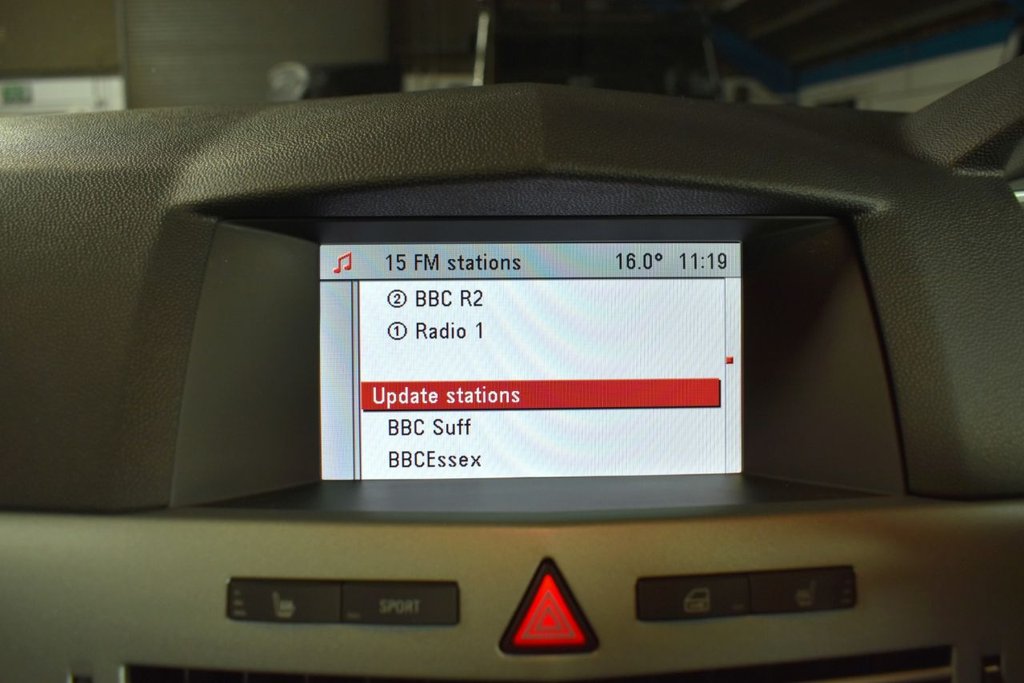 Used Vauxhall Astra 2005 for sale - 77668762: Photo 32