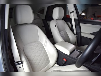 Used Jaguar E-Pace 2018 for sale - 78645250: Photo