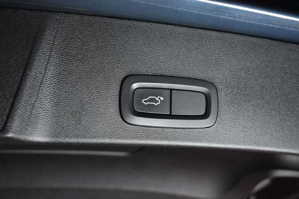 Used Volvo XC40 2020 for sale - 77919910: Photo 15