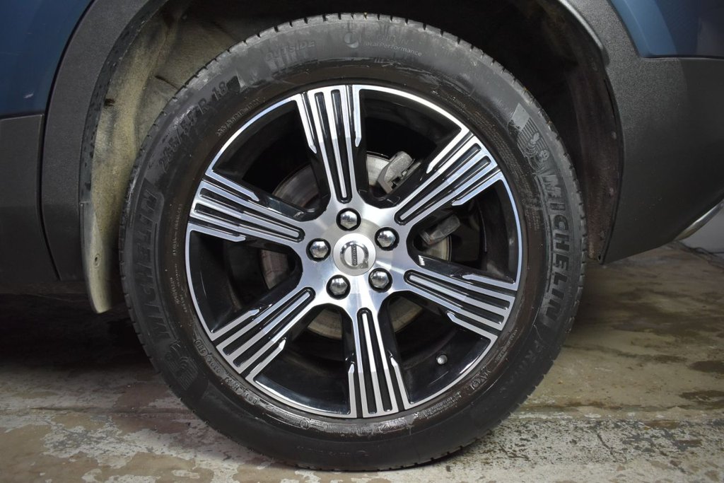 Used Volvo XC40 2020 for sale - 77919910: Photo 38