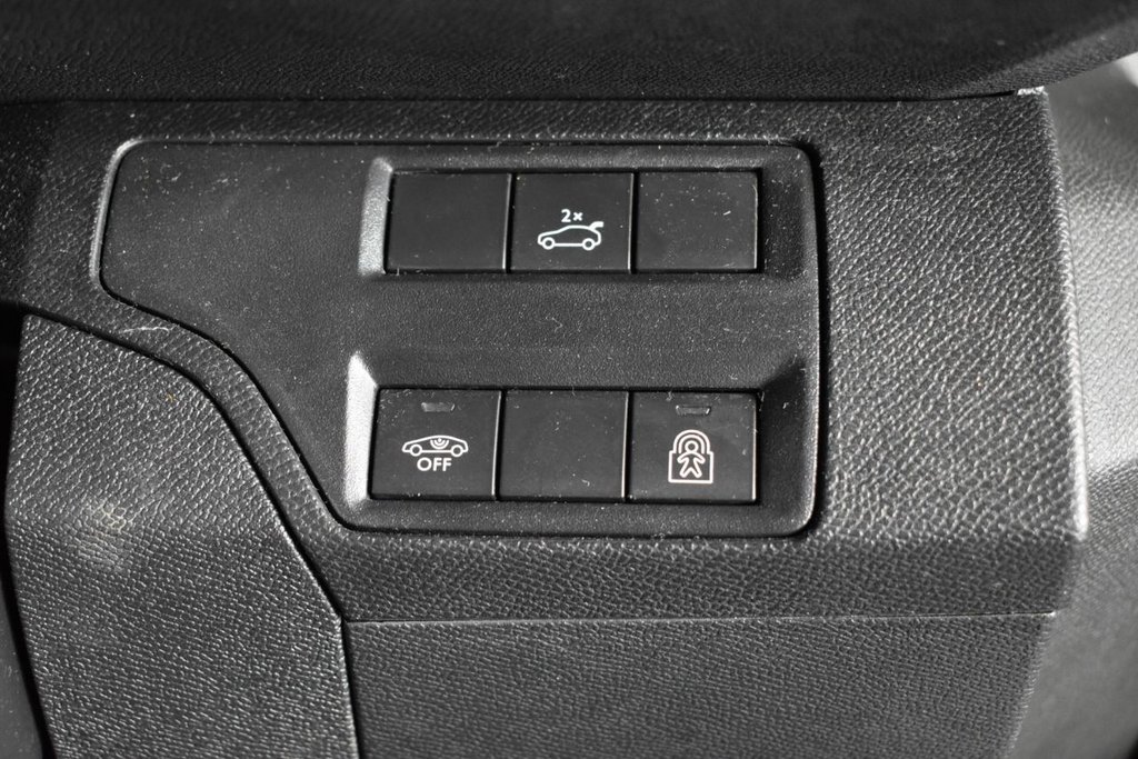 Used Peugeot 3008 2018 for sale - 77327865: Photo 25