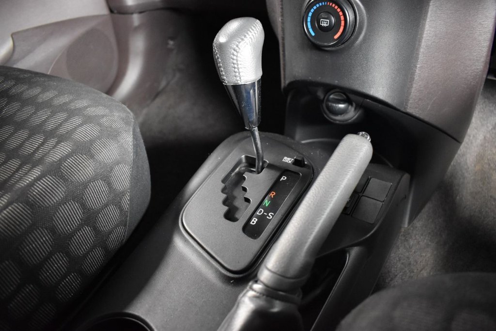 Used Toyota IQ 2009 for sale - 78074258: Photo 2