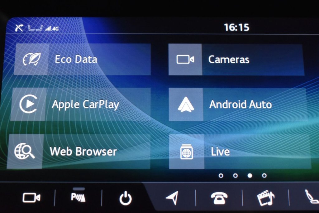 Used Jaguar E-Pace 2018 for sale - 76711596: Photo 2