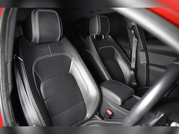 Used Jaguar E-Pace 2018 for sale - 76711596: Photo