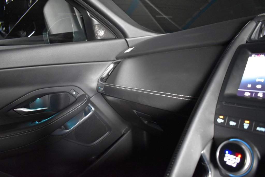 Used Jaguar E-Pace 2018 for sale - 76711596: Photo 40