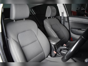 Used Kia Sportage 2018 for sale - 77703475: Photo