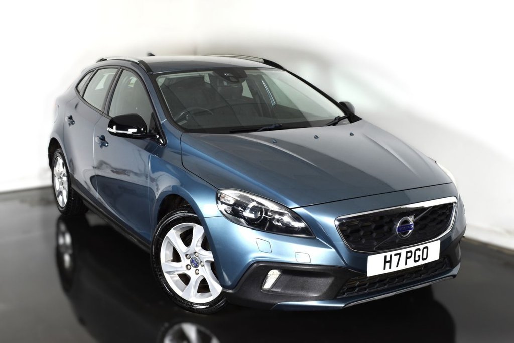 Used Volvo V40 2014 for sale - 77608983: Photo 31