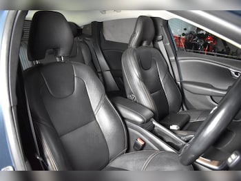 Used Volvo V40 2014 for sale - 77608983: Photo