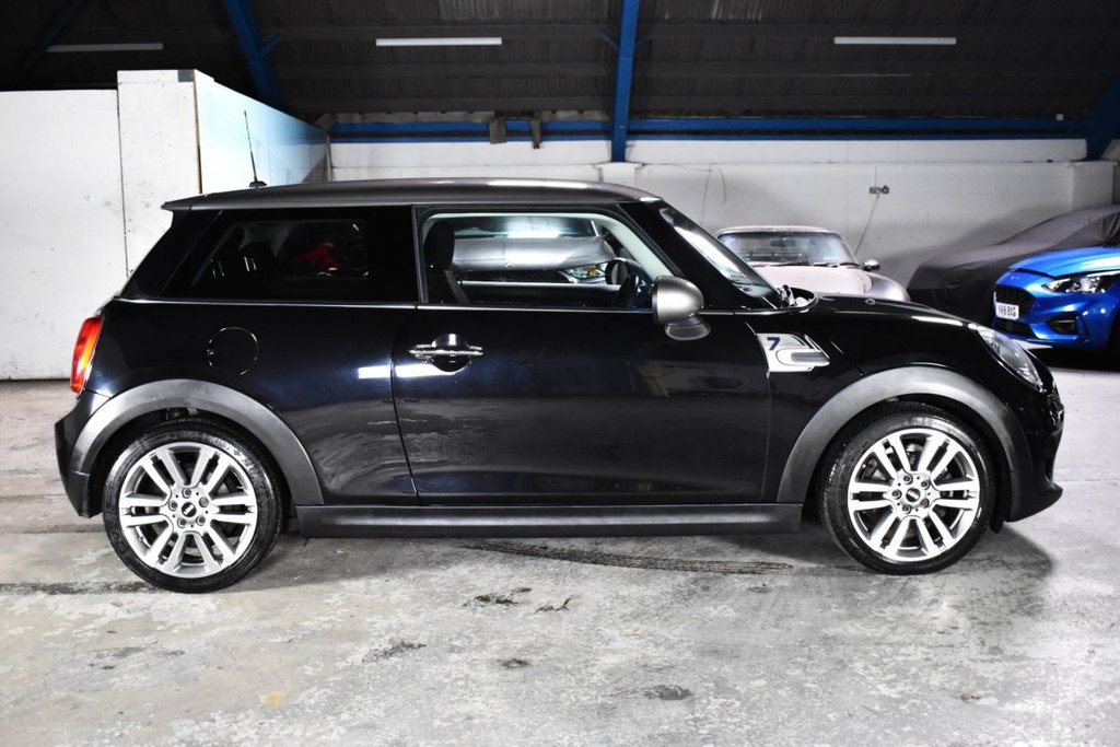 Used MINI Hatch 2018 for sale - 77327632: Photo 10