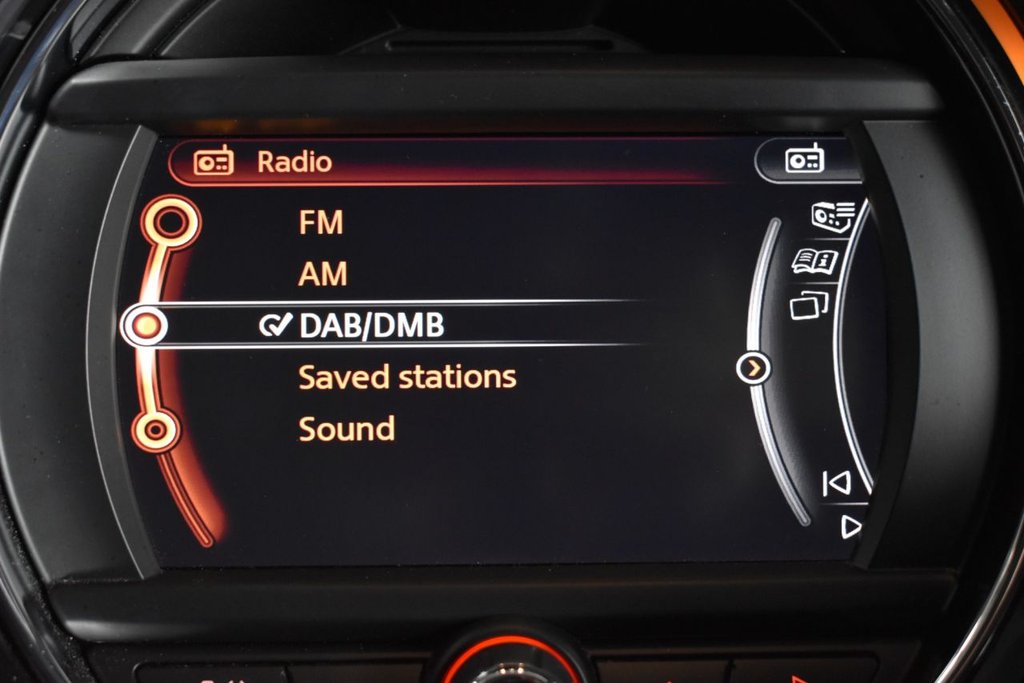 Used MINI Hatch 2018 for sale - 77327632: Photo 2