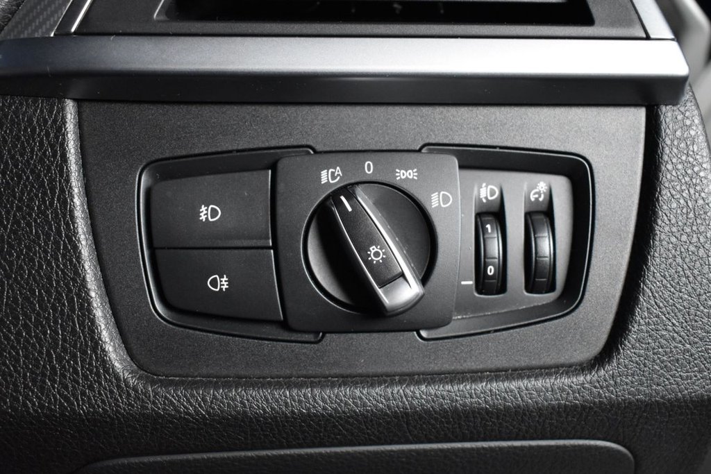 Used BMW 3 Series 2018 for sale - 76569824: Photo 24