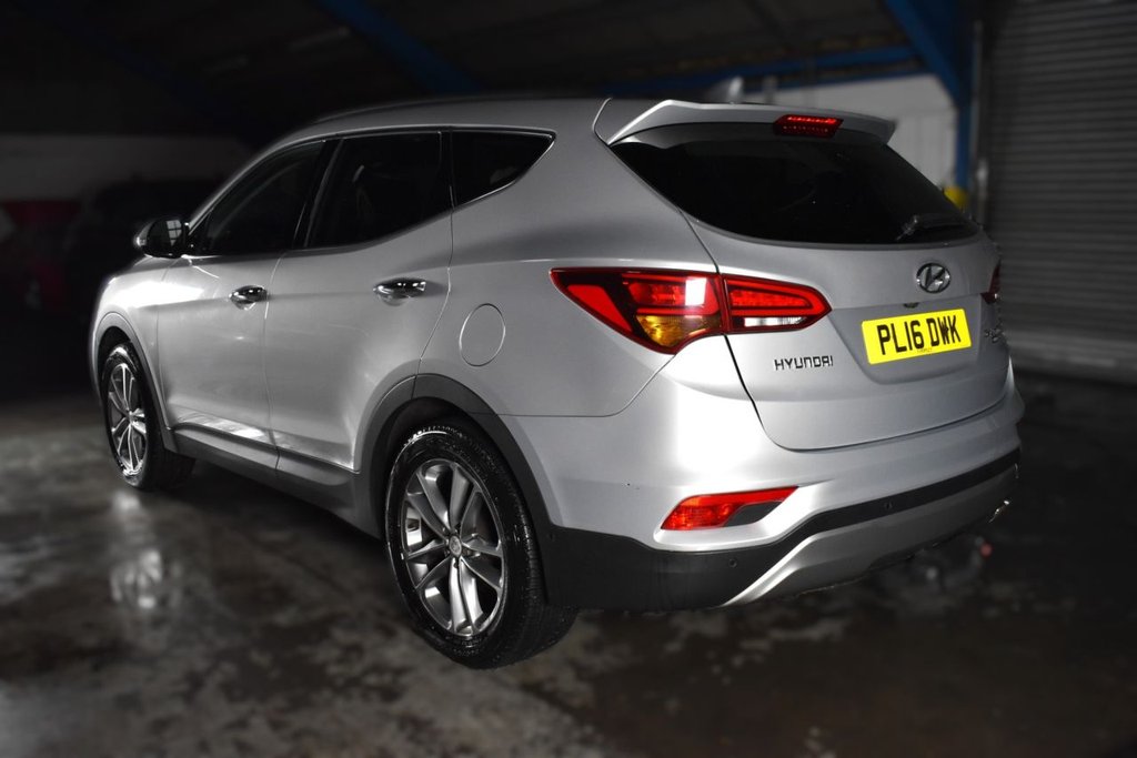 Used Hyundai Santa Fe 2016 for sale - 76784277: Photo 21