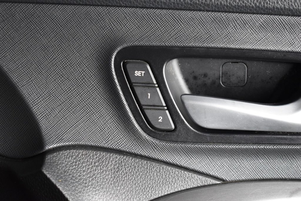 Used Hyundai Santa Fe 2016 for sale - 76784277: Photo 28