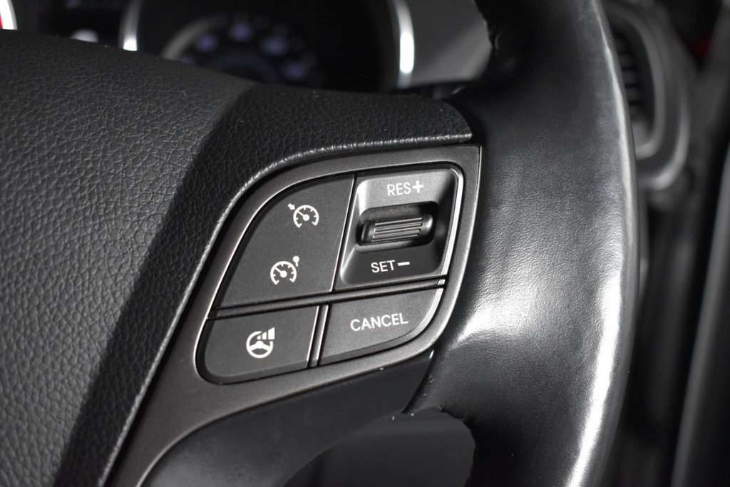 Used Hyundai Santa Fe 2016 for sale - 76784277: Photo 32