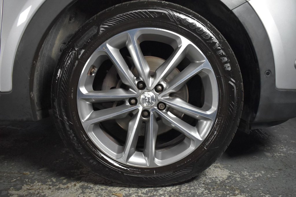 Used Hyundai Santa Fe 2016 for sale - 76784277: Photo 39