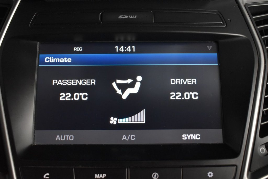 Used Hyundai Santa Fe 2016 for sale - 76784277: Photo 46