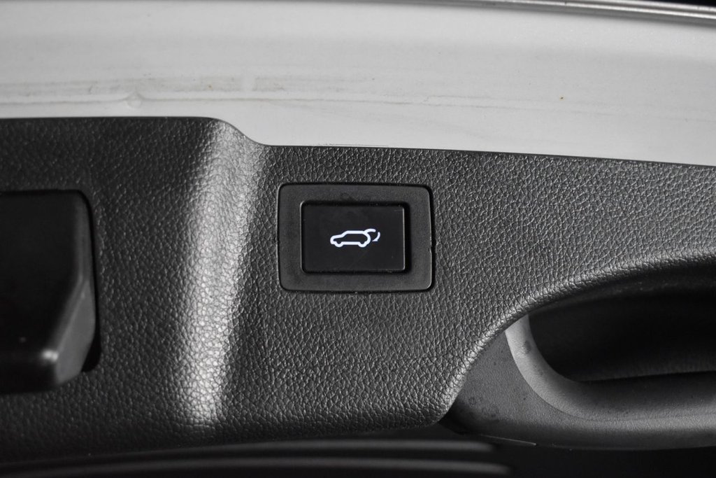 Used Hyundai Santa Fe 2016 for sale - 76784277: Photo 5