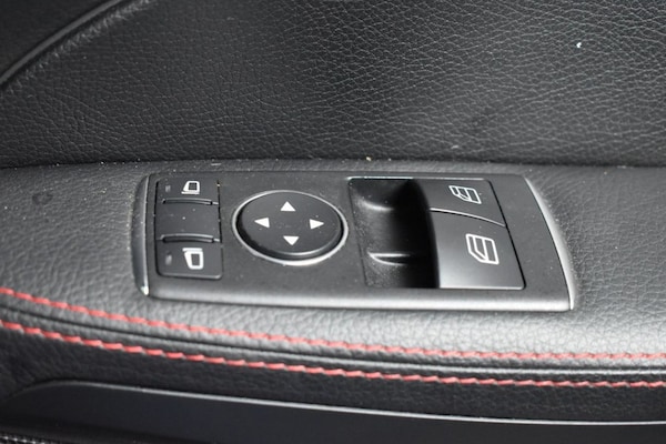 Used Mercedes-Benz SLK 2015 for sale - 76256094: Photo 19