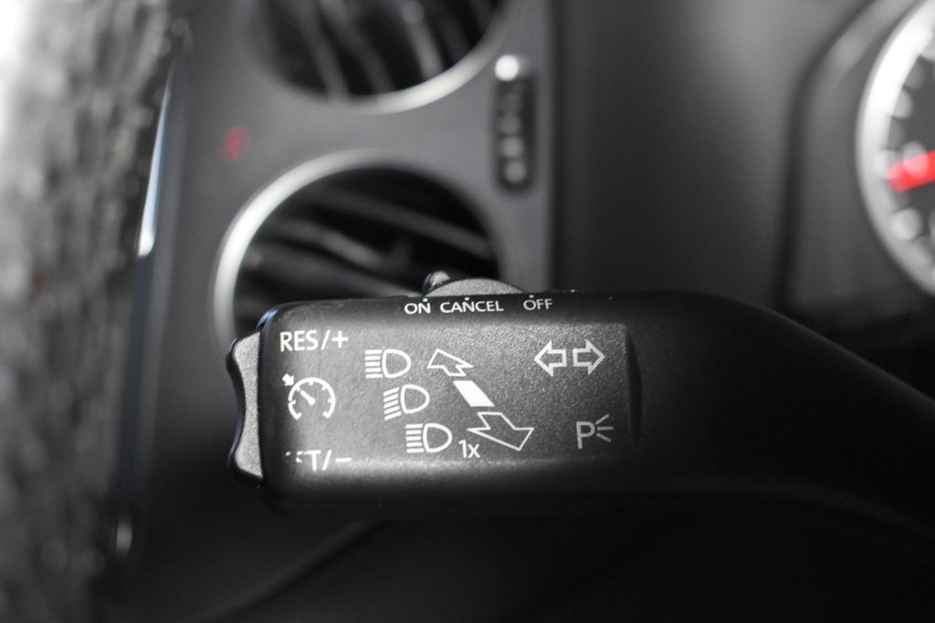 Used Volkswagen Tiguan 2016 for sale - 76406411: Photo 36