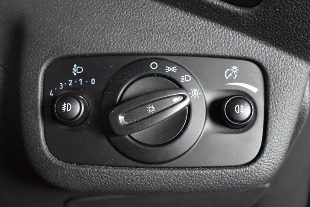 Used Ford Kuga 2015 for sale - 76496113: Photo 16