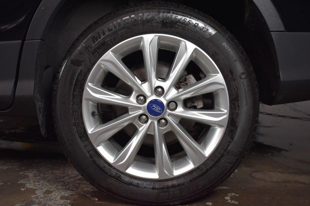 Used Ford Kuga 2015 for sale - 76496113: Photo 32