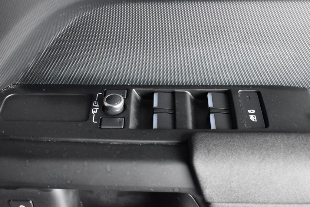 Used Land Rover Defender 2021 for sale - 77608766: Photo 21