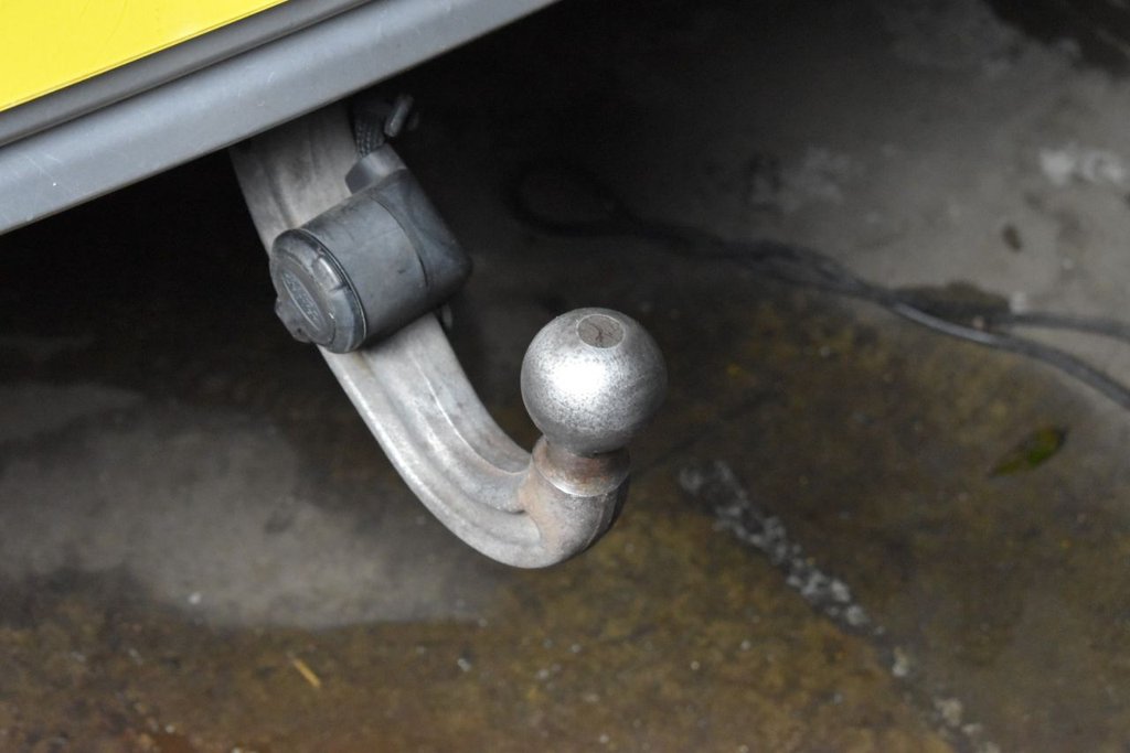 Used Land Rover Defender 2021 for sale - 77608766: Photo 4