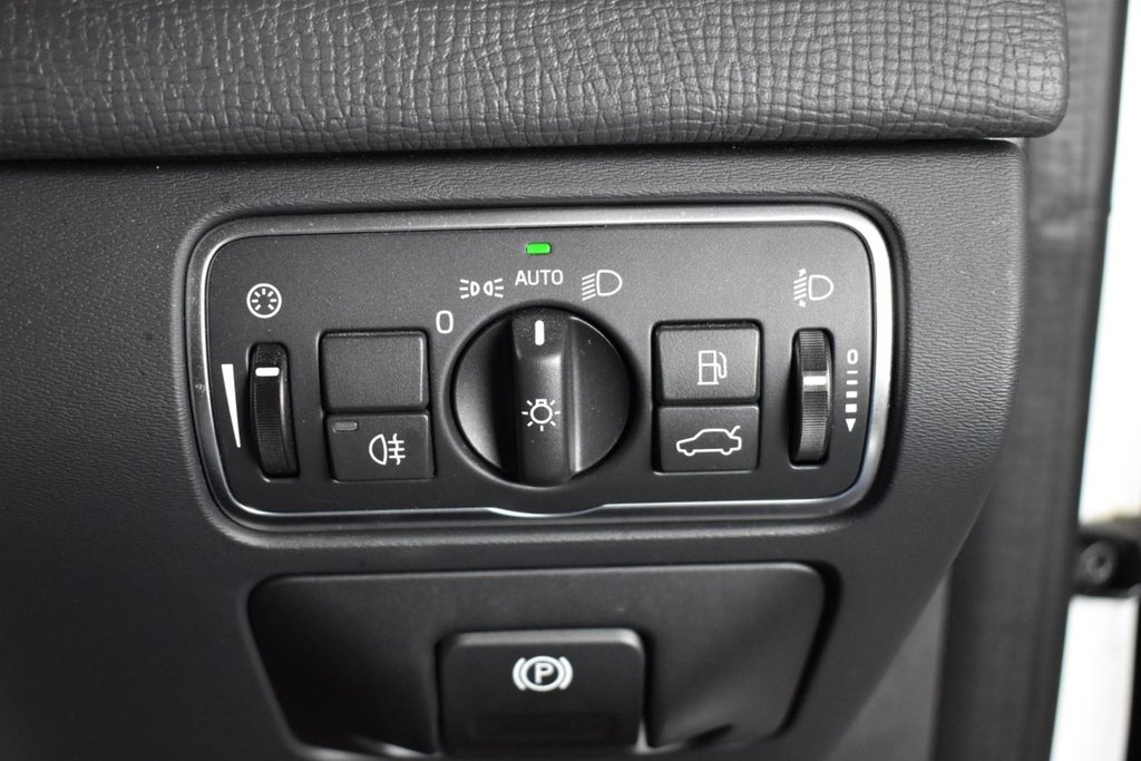 Used Volvo XC60 2016 for sale - 78181892: Photo 23