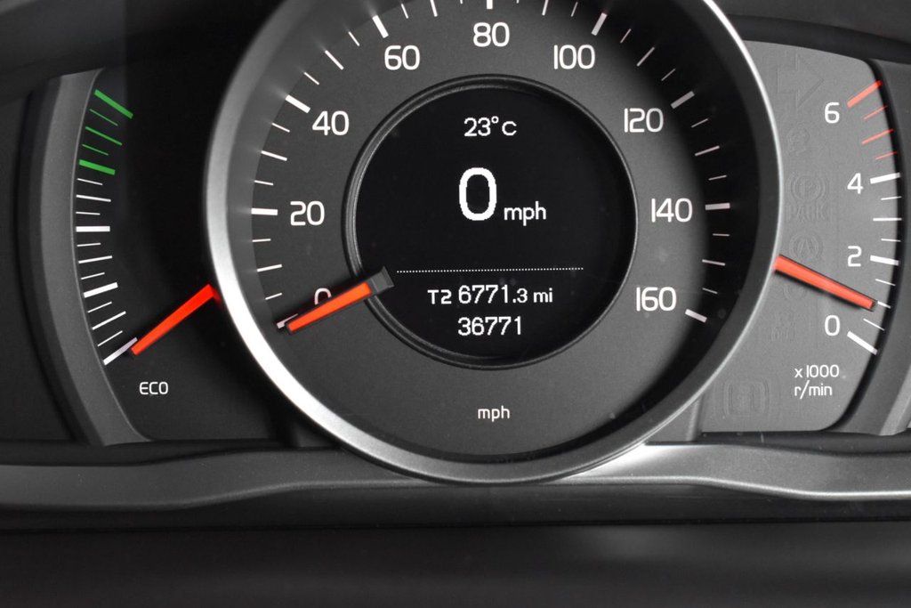 Used Volvo XC60 2016 for sale - 78181892: Photo 4