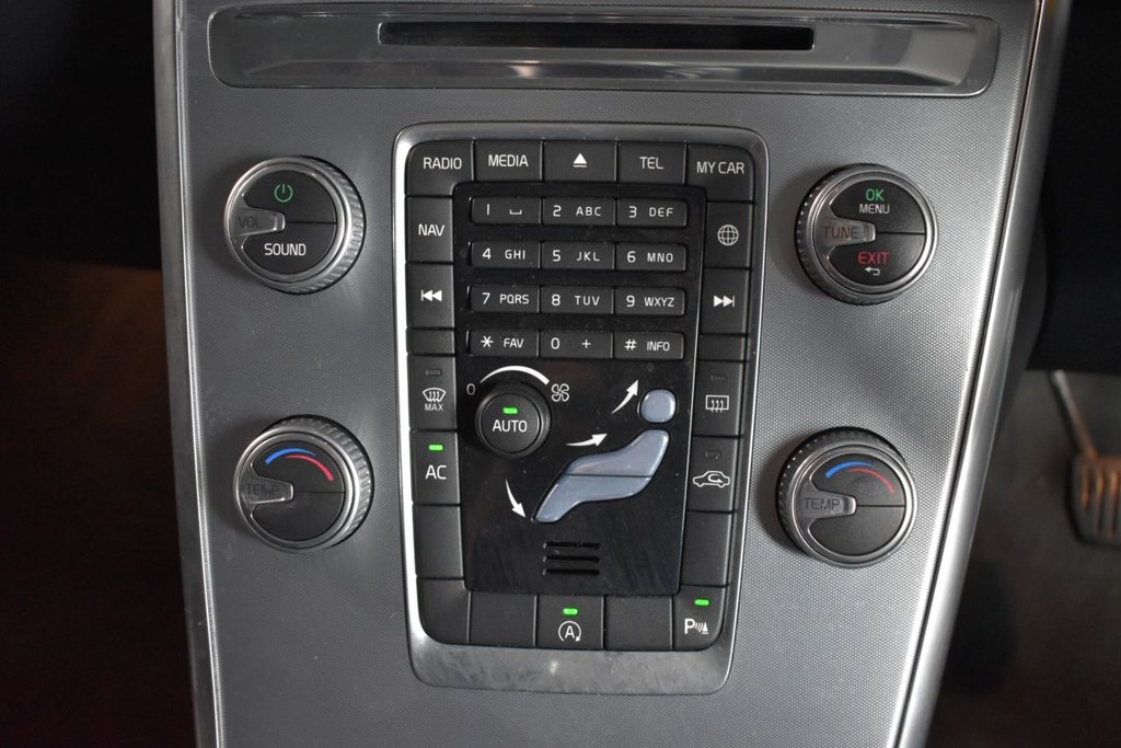 Used Volvo XC60 2016 for sale - 78181892: Photo 5