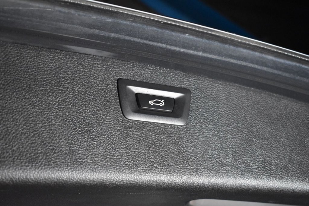 Used BMW 3 Series 2017 for sale - 76654741: Photo 4