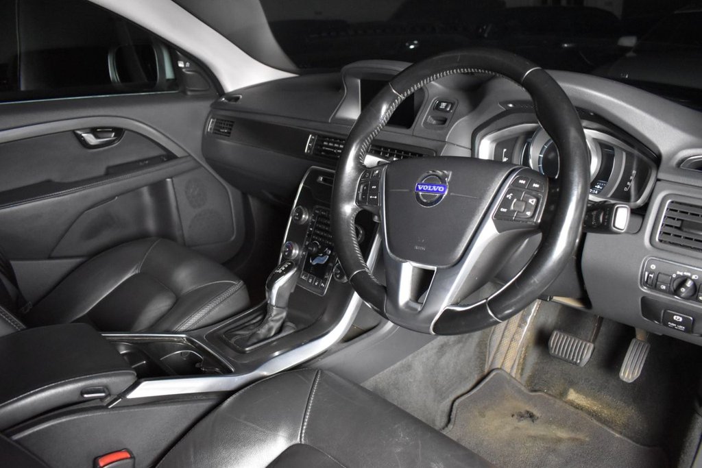 Used Volvo XC70 2014 for sale - 76740450: Photo 22