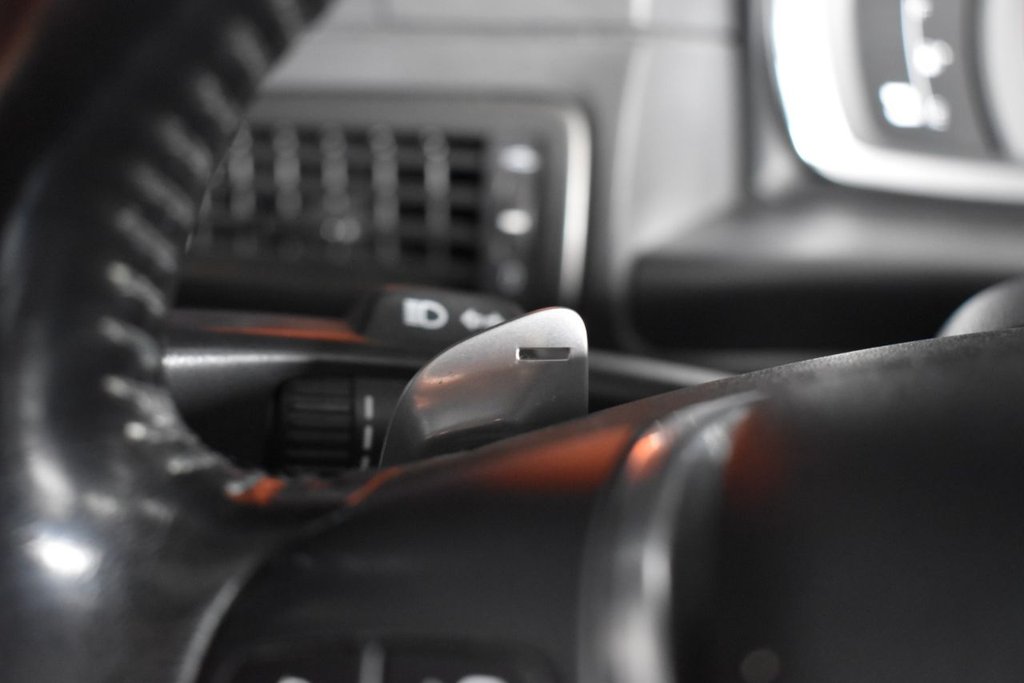 Used Volvo XC70 2014 for sale - 76740450: Photo 29