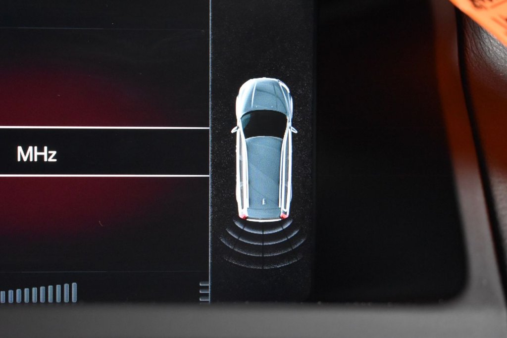 Used Volvo XC70 2014 for sale - 76740450: Photo 32