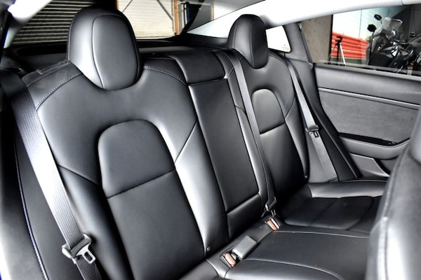 Used Tesla Model 3 2019 for sale - 76235375: Photo 32