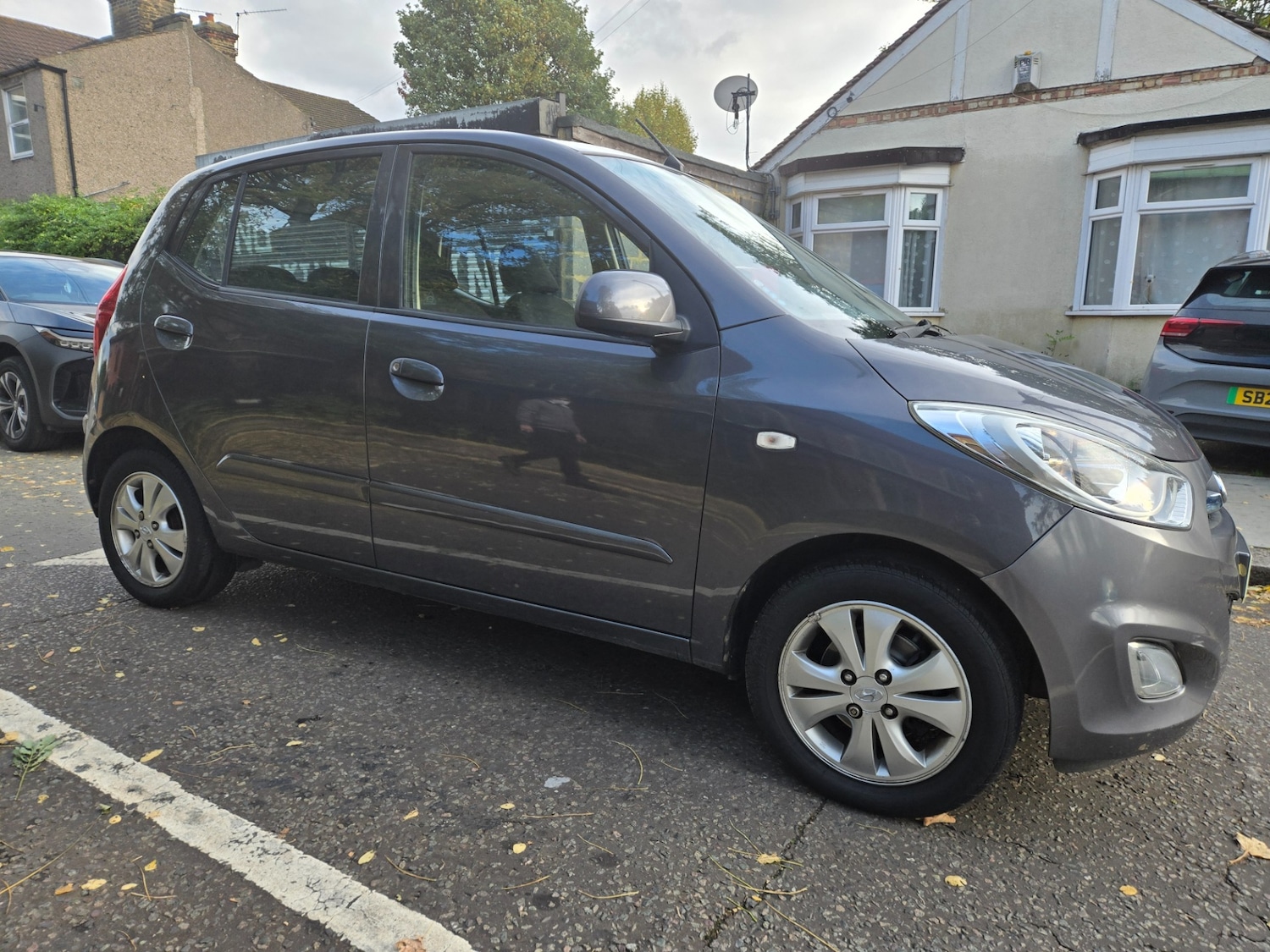 Used Hyundai i10 2011 for sale - 76366614: Photo 4