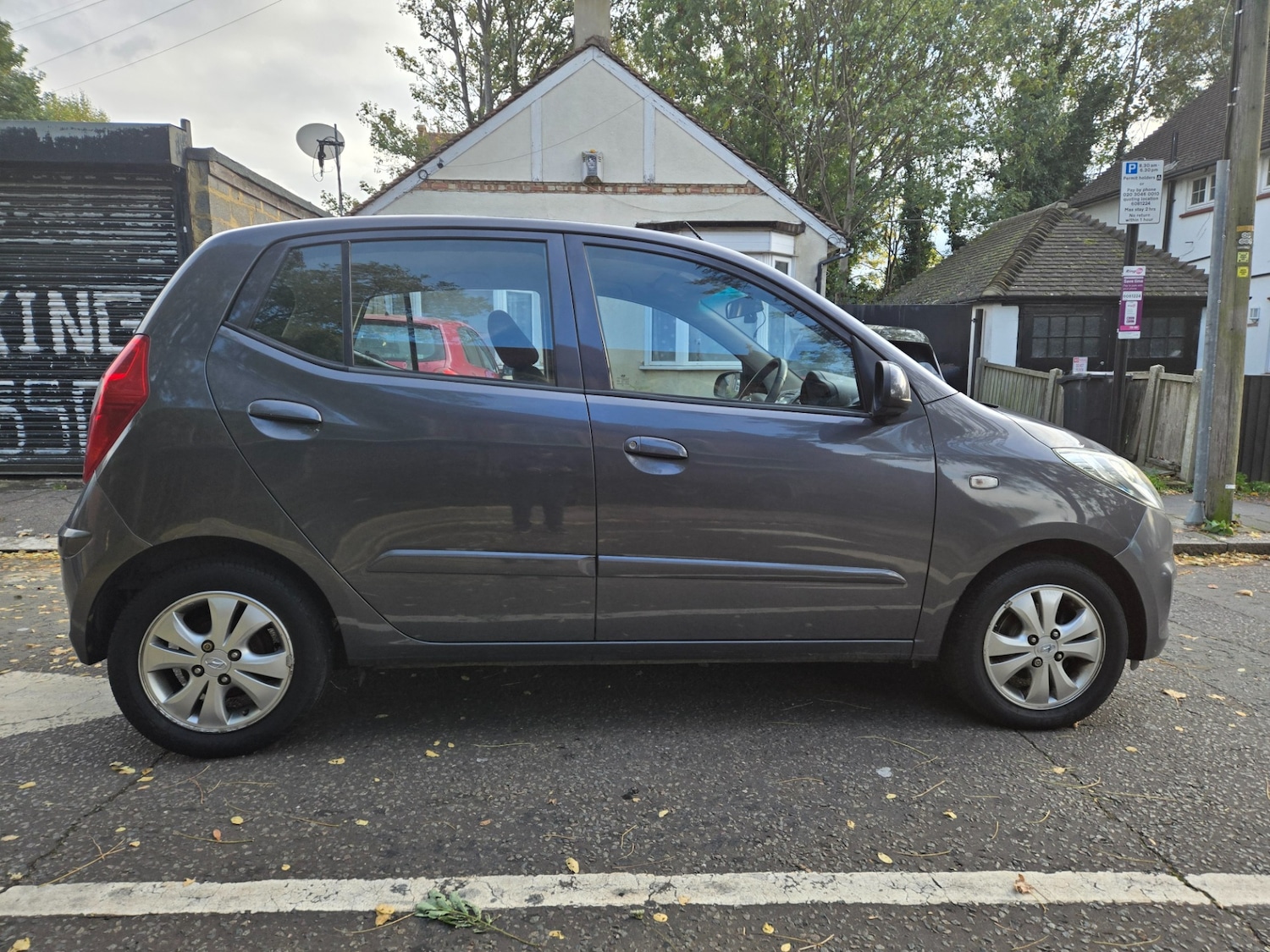 Used Hyundai i10 2011 for sale - 76366614: Photo 5
