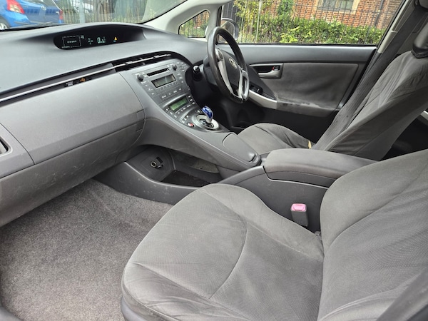 Used Toyota Prius 2010 for sale - 76289664: Photo 2