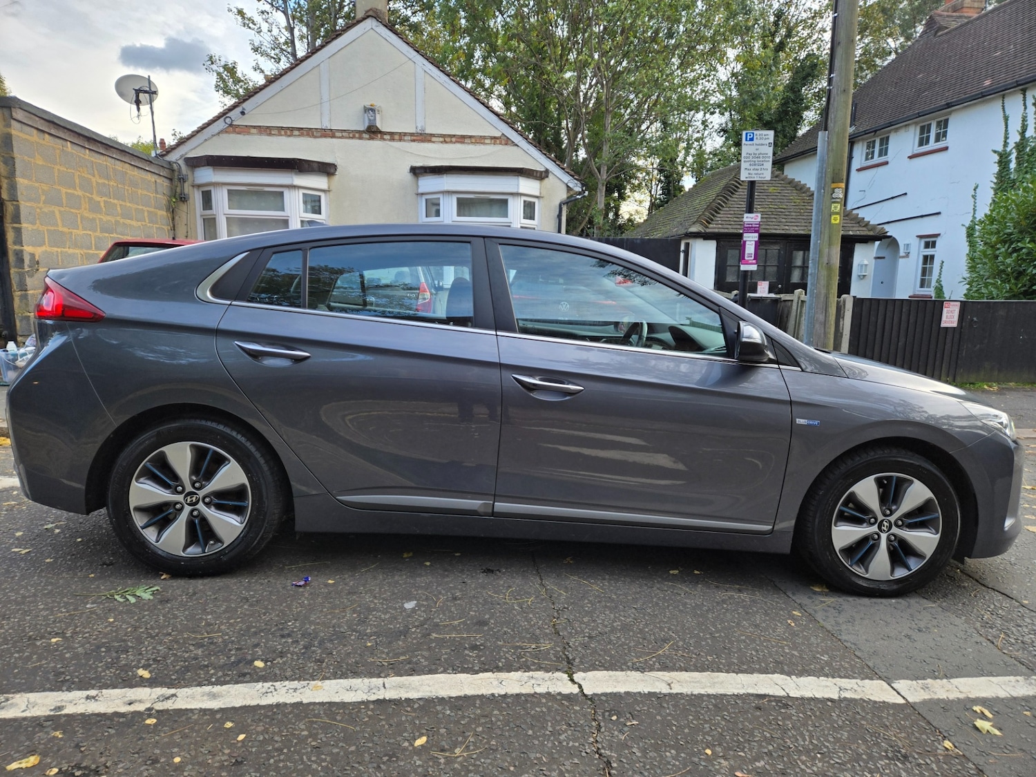 Used Hyundai IONIQ 2018 for sale - 76366336: Photo 4