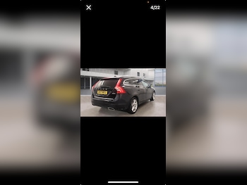 Used Volvo V60 2017 for sale - 76127536: Photo