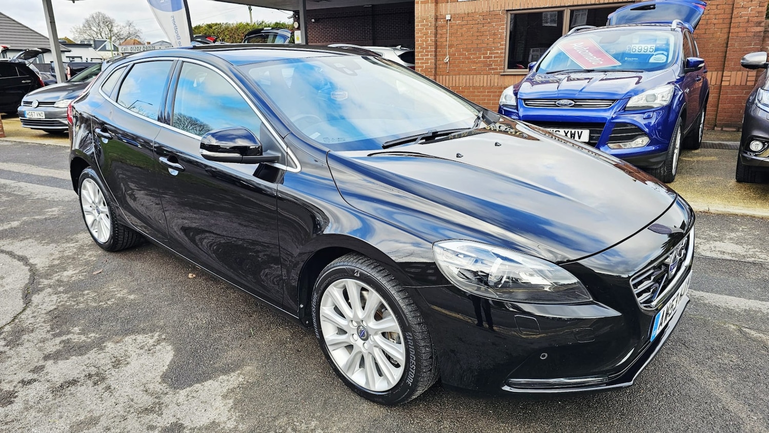 Used Volvo V40 2016 for sale - 77247805: Photo 4