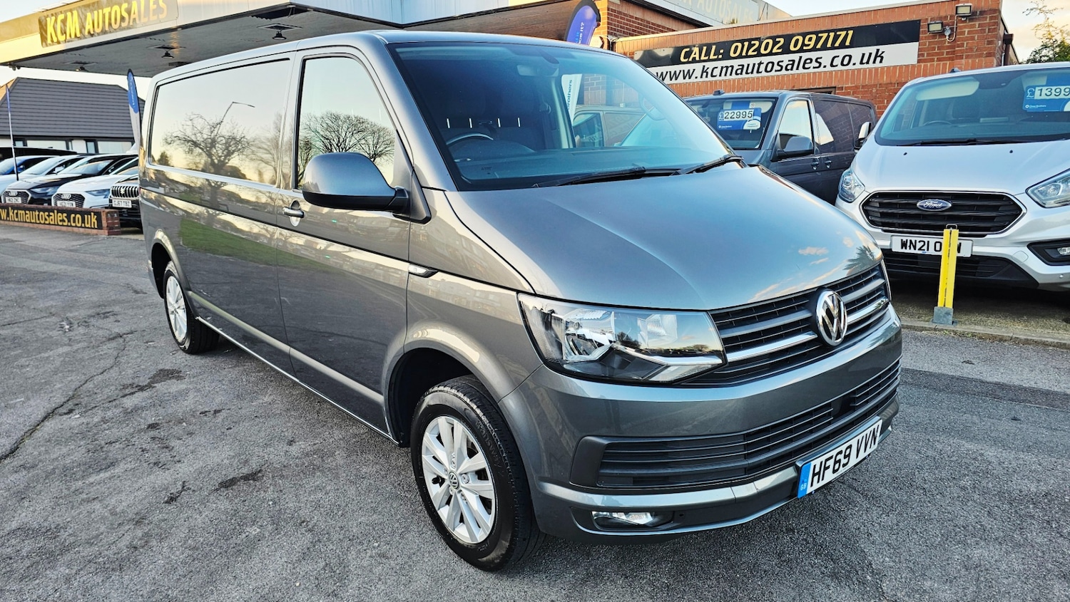 Used Volkswagen Transporter 2019 for sale - 77897951: Photo 3