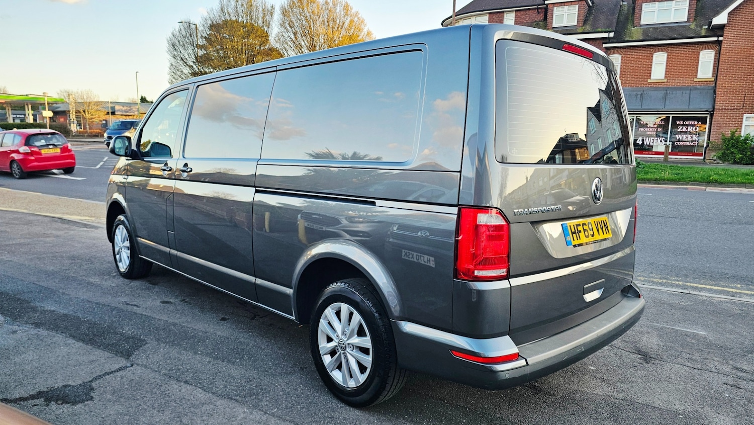 Used Volkswagen Transporter 2019 for sale - 77897951: Photo 9