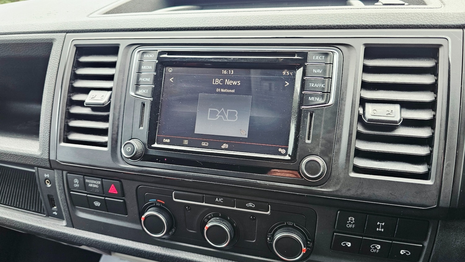 Used Volkswagen Transporter 2016 for sale - 77567651: Photo 18