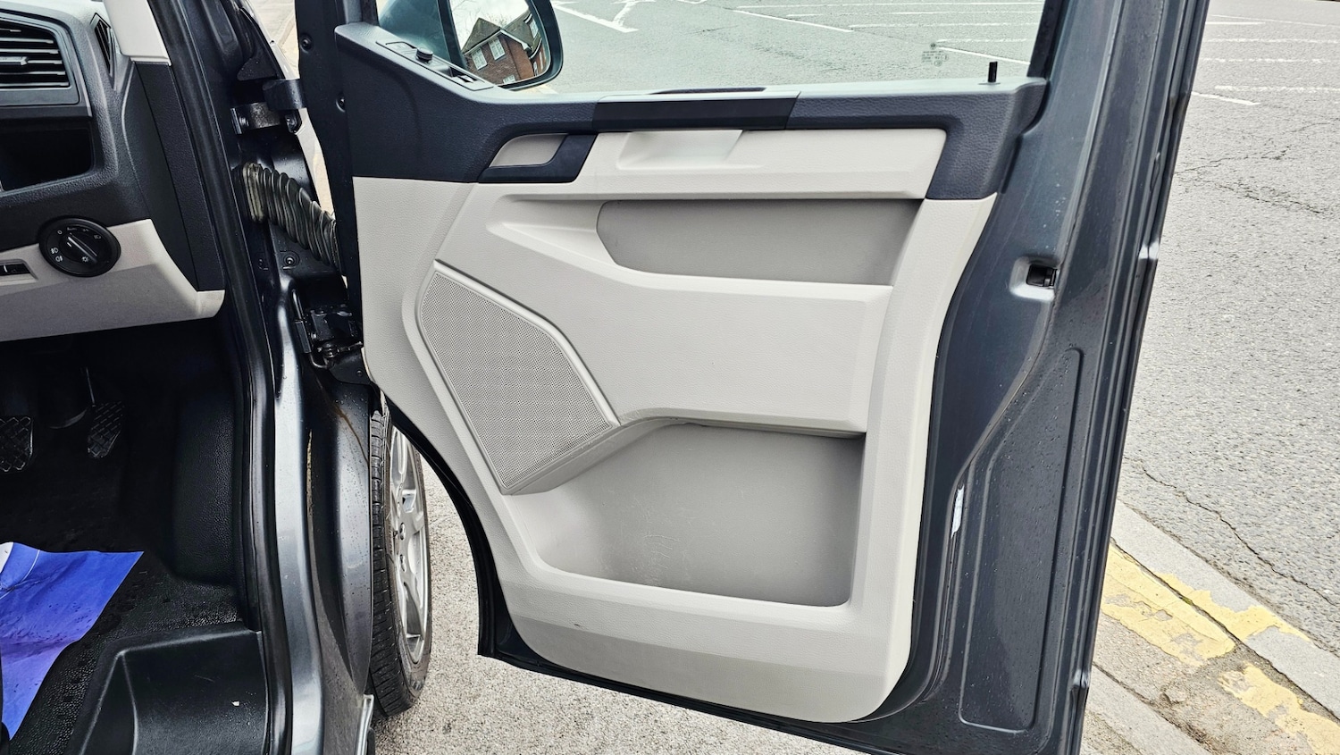 Used Volkswagen Transporter 2016 for sale - 77567651: Photo 27