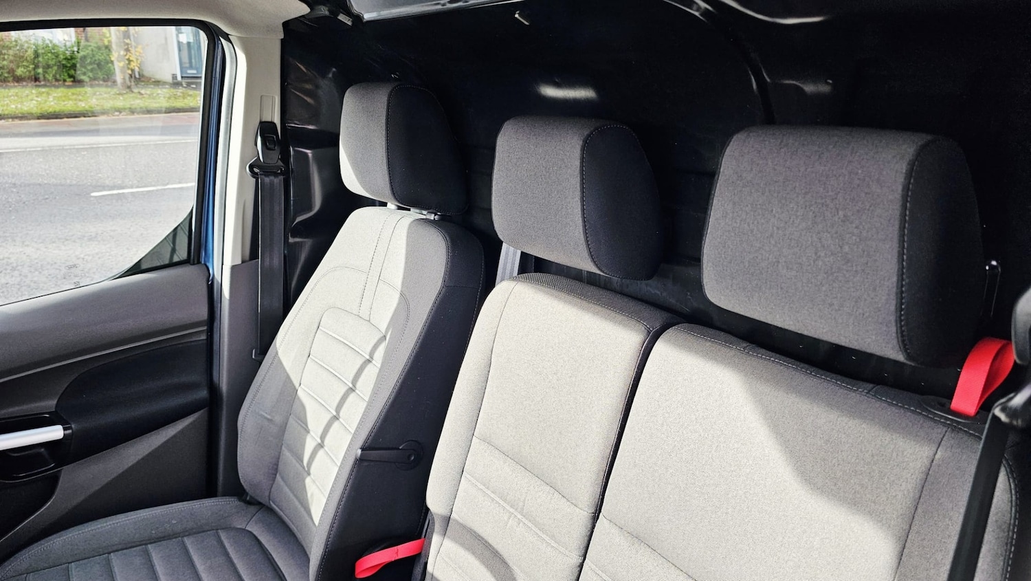 Used Ford Transit Connect 2020 for sale - 76706208: Photo 13