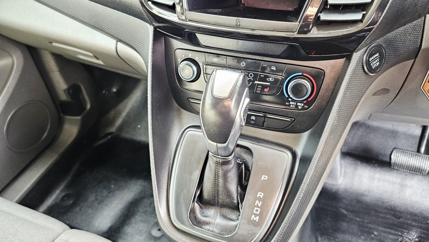 Used Ford Transit Connect 2020 for sale - 76706208: Photo 16