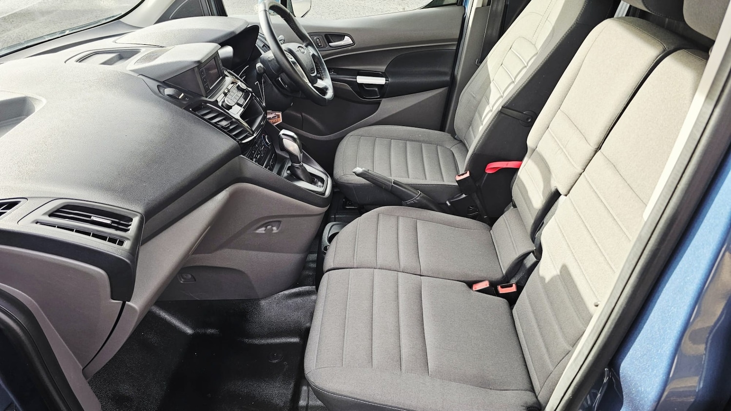 Used Ford Transit Connect 2020 for sale - 76706208: Photo 19