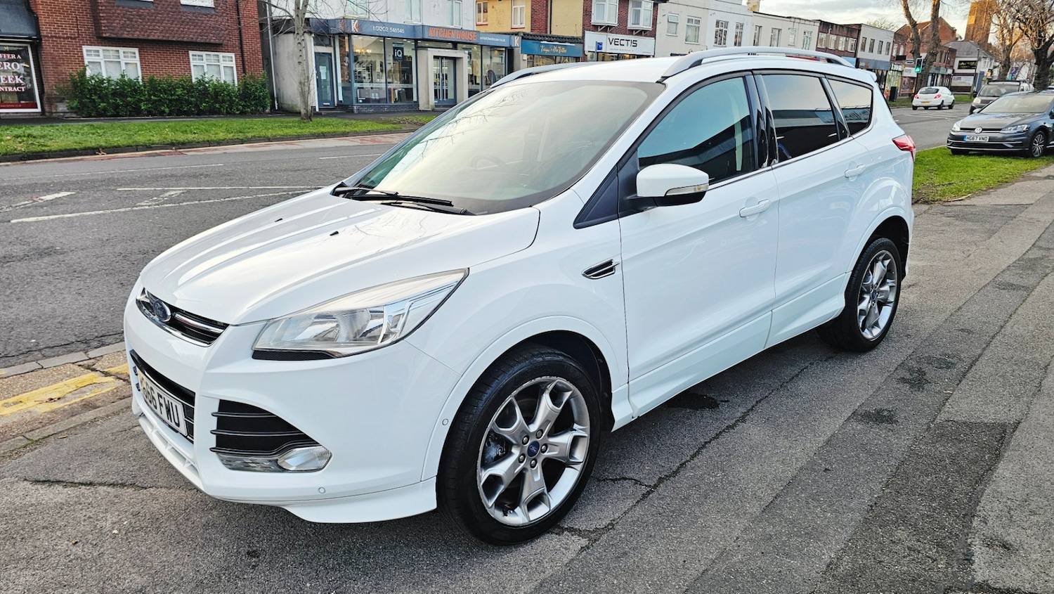 Used Ford Kuga 2016 for sale - 77167984: Photo 2