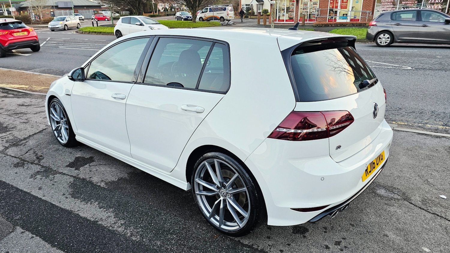 Used Volkswagen Golf 2016 for sale - 76908864: Photo 9